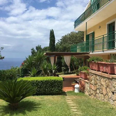 Letizia Casa de Férias